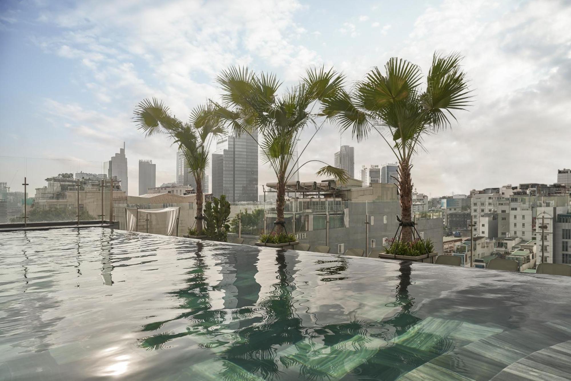 La Siesta Premium Lakeside